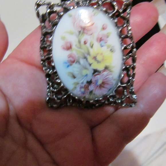 Floral pin and pendent metal and ceramic - Picture 2 of 2